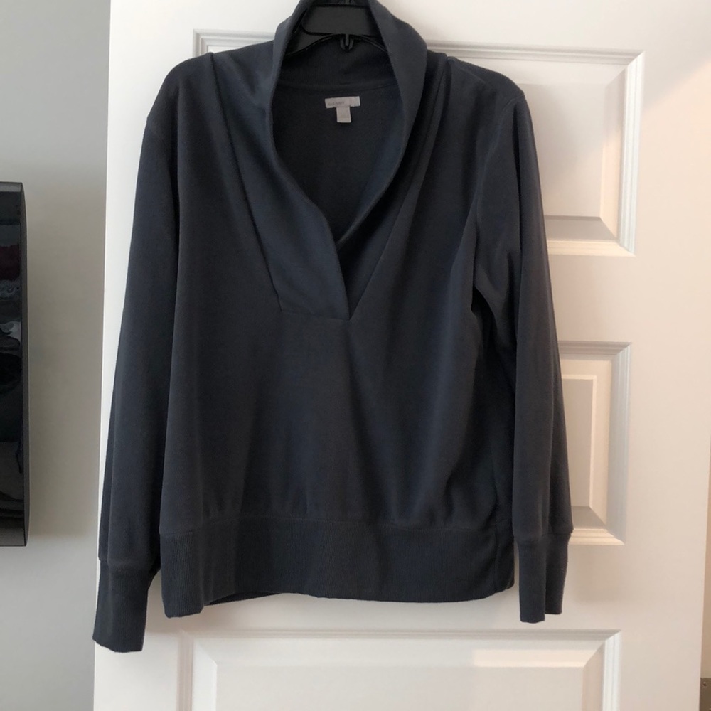 V-neck fleece